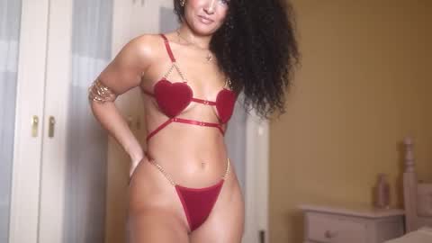 Snapshot of suzysuza chatting on 16, 9, 2025 suzysuza online show from 16, 9, 2025