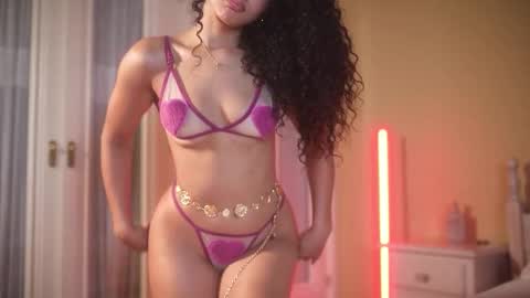 Snapshot of suzysuza chatting on 22, 9, 2025 suzysuza online show from 22, 9, 2025