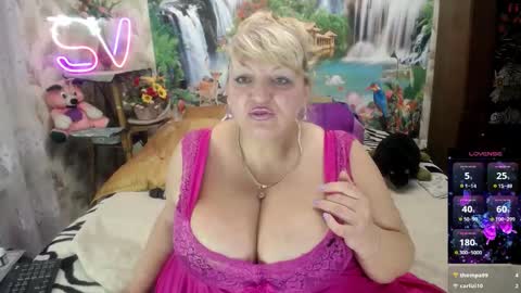 Snapshot of svetifox chatting on 3, 3, 2025 Sveti online show from 3, 3, 2025