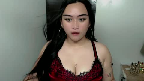 Snapshot of sw33tgirl_moaner chatting on 17, 6, 2026 Angelic Baby online show from 17, 6, 2026