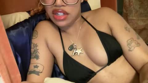 Snapshot of sweeetg1rl chatting on 26, 3, 2026 june online show from 26, 3, 2026
