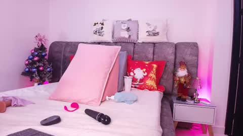 Snapshot of sweegirl_ chatting on 22, 12, 2025 Debora online show from 22, 12, 2025