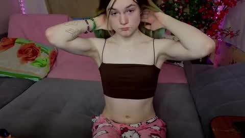 Snapshot of sweet4t chatting on 18, 2, 2026 Haeyang Torry online show from 18, 2, 2026