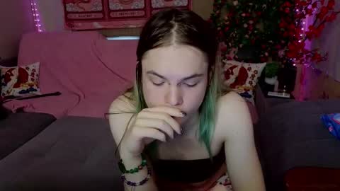 Snapshot of sweet4t chatting on 2, 3, 2026 Haeyang Torry online show from 2, 3, 2026