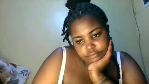 sweet52537 online show from 17, 2, 2025