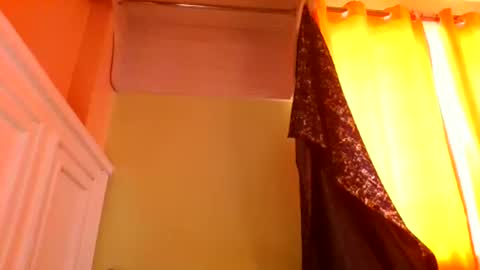 sweet52537 online show from 14, 2, 2026