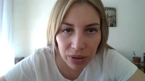 Snapshot of sweet__alana chatting on 20, 12, 2024 Sweet alana online show from 20, 12, 2024