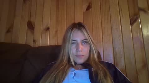 Snapshot of sweet__alana chatting on 2, 1, 2025 Sweet alana online show from 2, 1, 2025