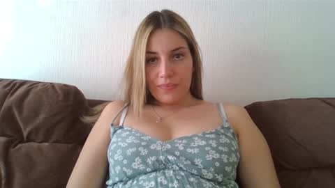 Snapshot of sweet__alana chatting on 5, 2, 2025 Sweet alana online show from 5, 2, 2025