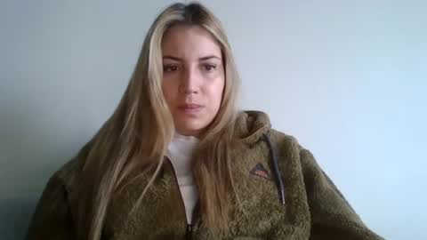 Snapshot of sweet__alana chatting on 6, 10, 2025 Sweet alana online show from 6, 10, 2025