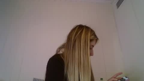 Snapshot of sweet__alana chatting on 8, 10, 2025 Sweet alana online show from 8, 10, 2025