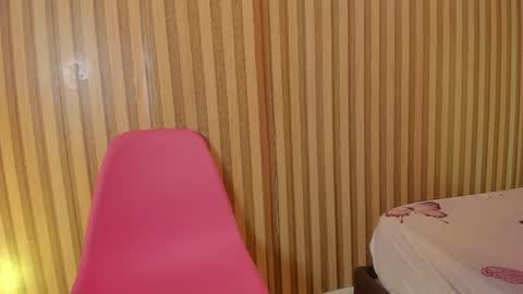 sweet__luna__ online show from 10, 4, 2026