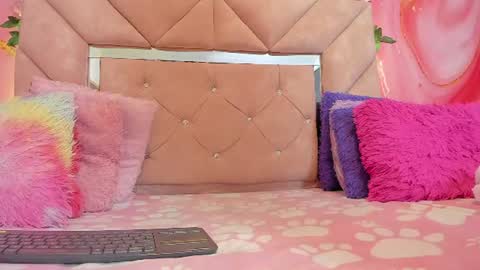 Snapshot of sweet__luna__ chatting on 15, 7, 2026 sweet__luna__ online show from 15, 7, 2026