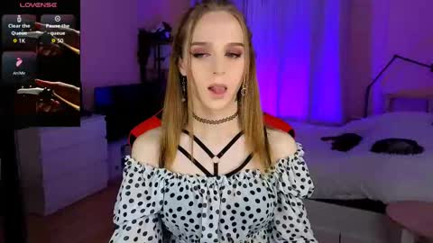 Call me Alis   online show from 21, 9, 2025