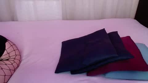 Snapshot of sweet_alica15 chatting on 12, 9, 2025 Alice online show from 12, 9, 2025