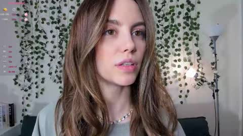 Snapshot of sweet_and_flirt chatting on 31, 10, 2025 Alice online show from 31, 10, 2025