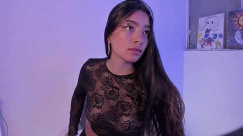 Snapshot of sweet_and_wild05 chatting on 1, 10, 2025 Julieta online show from 1, 10, 2025