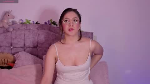 Sthefany Lauren Independent Model  online show from 19, 10, 2025