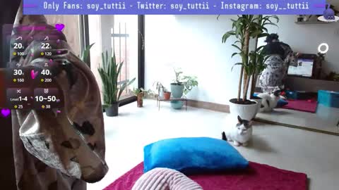 Snapshot of sweet_bluee chatting on 12, 1, 2026 Tutti online show from 12, 1, 2026