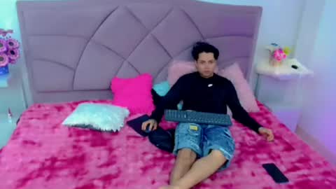 Snapshot of sweet_boy_sex chatting on 8, 8, 2026 sweet_boy_sex online show from 8, 8, 2026