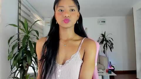 Snapshot of sweet_brunette88 chatting on 18, 2, 2026 sweet_brunette88 online show from 18, 2, 2026