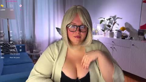 Snapshot of sweet_car0line_ chatting on 26, 4, 2026 Caroline online show from 26, 4, 2026