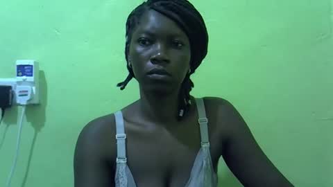 Snapshot of sweet_cherie1 chatting on 18, 5, 2026 sweet_cherie1 online show from 18, 5, 2026