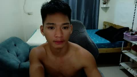 Snapshot of sweet_clarence69 chatting on 8, 7, 2026 CLARENCE online show from 8, 7, 2026
