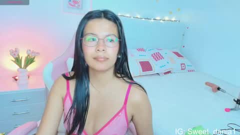 sweet_dania_ online show from 14, 9, 2025