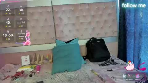 Snapshot of sweet_emmili chatting on 18, 5, 2026 emmili online show from 18, 5, 2026