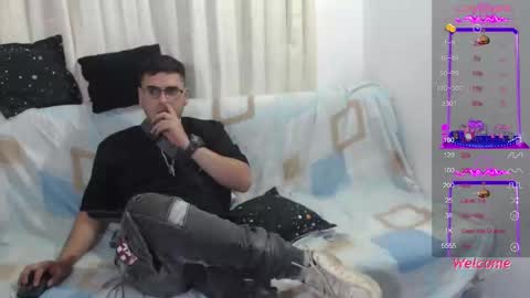 sweet_fantasy_couple online show from 18, 1, 2025