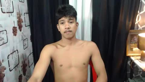 Snapshot of sweet_guyxx chatting on 26, 10, 2025 sweet_guyxx online show from 26, 10, 2025
