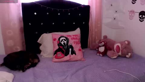 Snapshot of sweet_hannaah chatting on 27, 10, 2025 Hannah online show from 27, 10, 2025