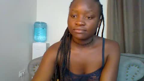 Snapshot of sweet_jenica chatting on 11, 1, 2025 ESTHER NEEMA online show from 11, 1, 2025