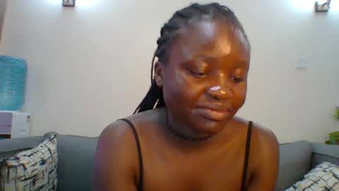 Snapshot of sweet_jenica chatting on 25, 1, 2025 ESTHER NEEMA online show from 25, 1, 2025
