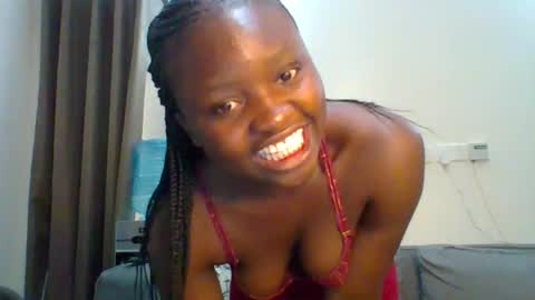 Snapshot of sweet_jenica chatting on 30, 1, 2025 ESTHER NEEMA online show from 30, 1, 2025