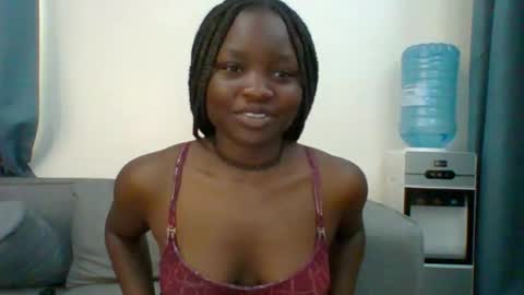 Snapshot of sweet_jenica chatting on 6, 10, 2025 ESTHER NEEMA online show from 6, 10, 2025