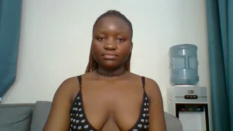 Snapshot of sweet_jenica chatting on 30, 10, 2025 ESTHER NEEMA online show from 30, 10, 2025