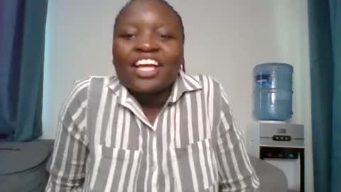 Snapshot of sweet_jenica chatting on 22, 11, 2025 ESTHER NEEMA online show from 22, 11, 2025