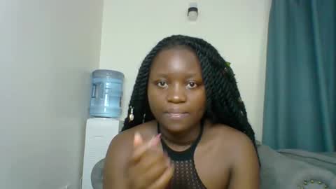 Snapshot of sweet_jenica chatting on 18, 12, 2025 ESTHER NEEMA online show from 18, 12, 2025