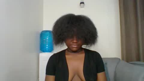 Snapshot of sweet_jenica chatting on 17, 1, 2026 ESTHER NEEMA online show from 17, 1, 2026