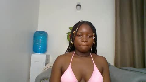 Snapshot of sweet_jenica chatting on 19, 1, 2026 ESTHER NEEMA online show from 19, 1, 2026