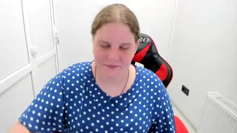 Snapshot of sweet_karla_la chatting on 24, 6, 2026 Karla online show from 24, 6, 2026