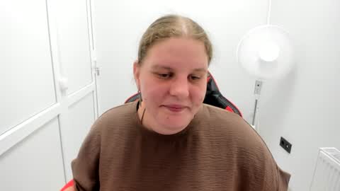 Snapshot of sweet_karla_la chatting on 9, 7, 2026 Karla online show from 9, 7, 2026