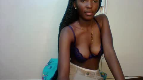 Snapshot of sweet_kcandy chatting on 26, 5, 2026 Sweet KCandy online show from 26, 5, 2026