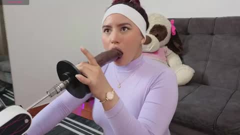 Snapshot of sweet_khristie chatting on 11, 5, 2026 KhristieJoin The Fan Club online show from 11, 5, 2026