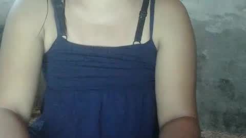 sweet_lily0613 online show from 5, 2, 2025