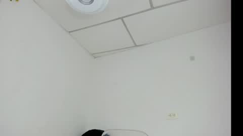 sweet_litle online show from 24, 4, 2026