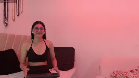 Snapshot of sweet_litle_ chatting on 2, 5, 2026 Mia online show from 2, 5, 2026