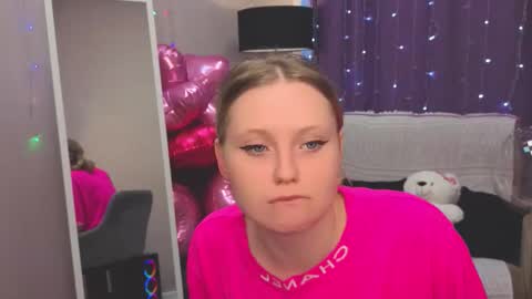 Mikki online show from 14, 2, 2026